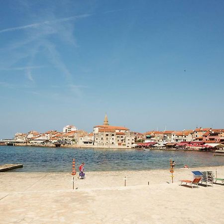 Downtown Beach Apartments Umag Exterior photo